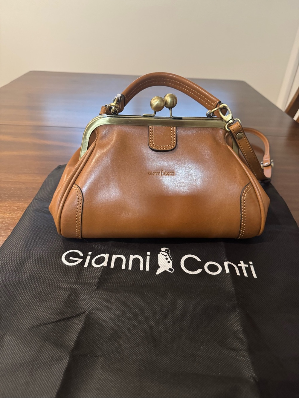 Giani Conti Tan Genuine Italian Leather Top-Handle Retro Bag Kiss-lock frame